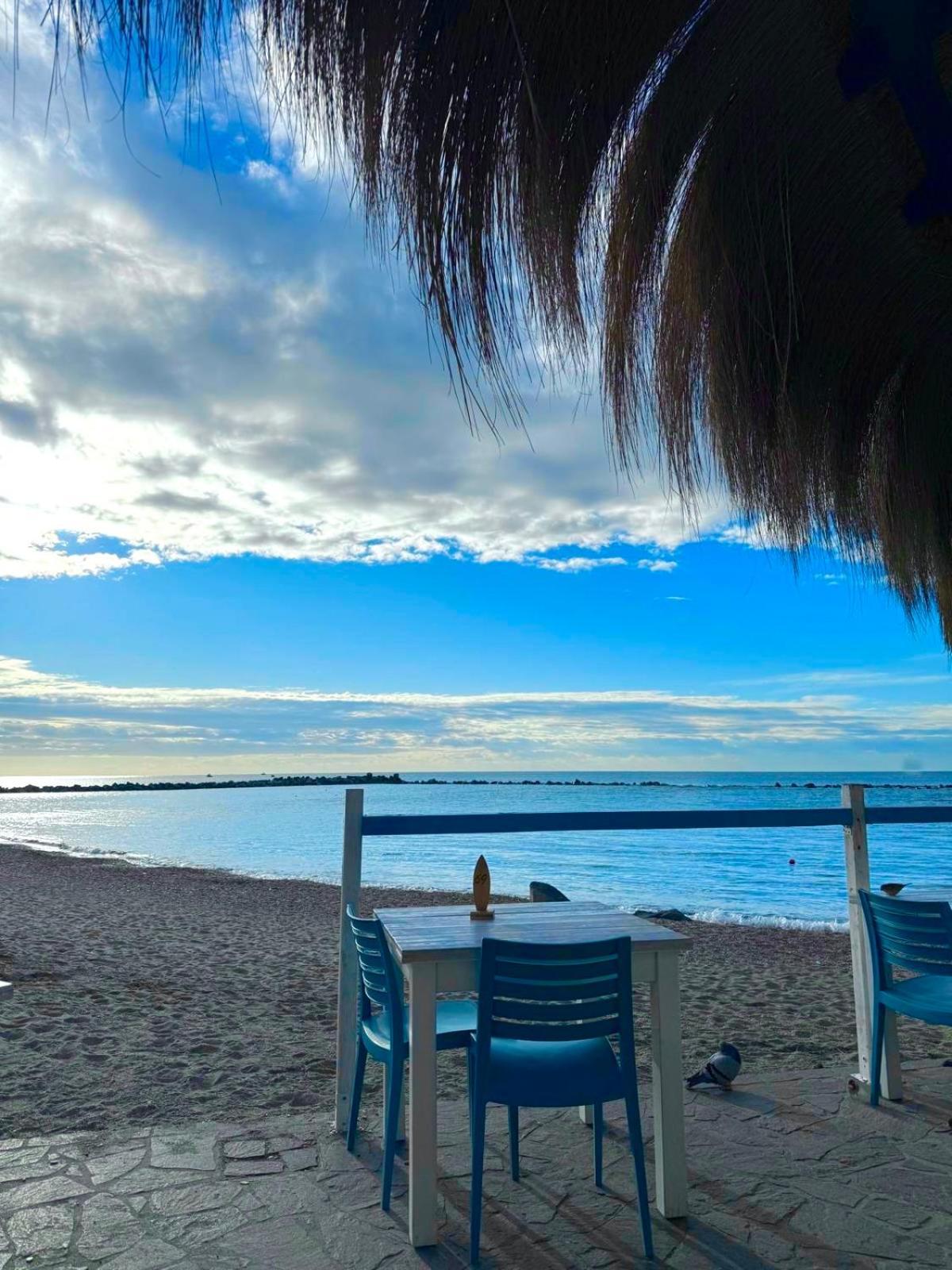 La Bouganville Lido di Ostia Bagian luar foto